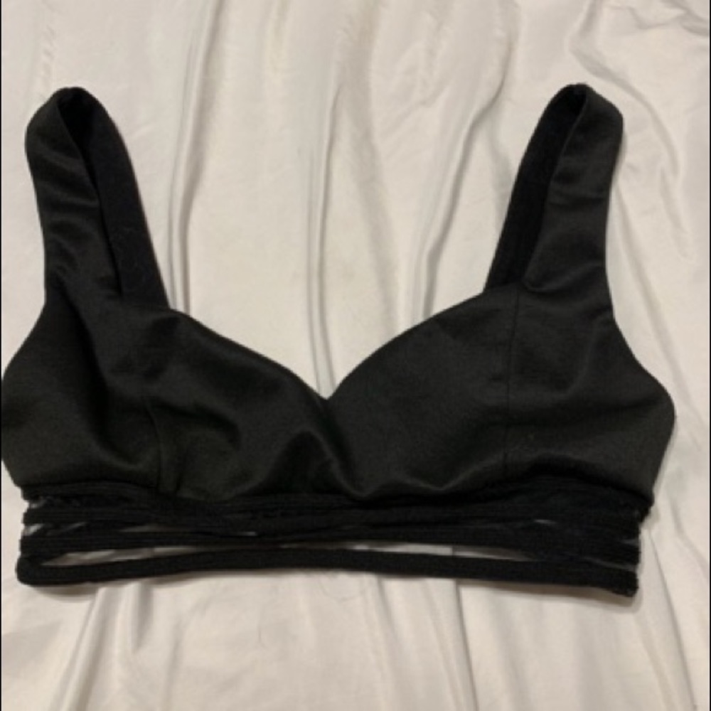 CROP TOP/ BANDEU